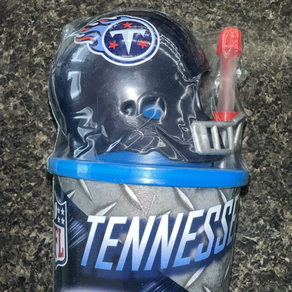 Tennessee Titans Helmet Cup 32oz Plastic with Straw